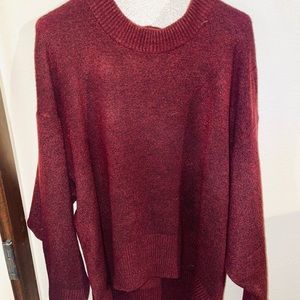 Oversized maroon sweater